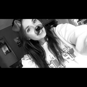 Meet your Posher, Briana